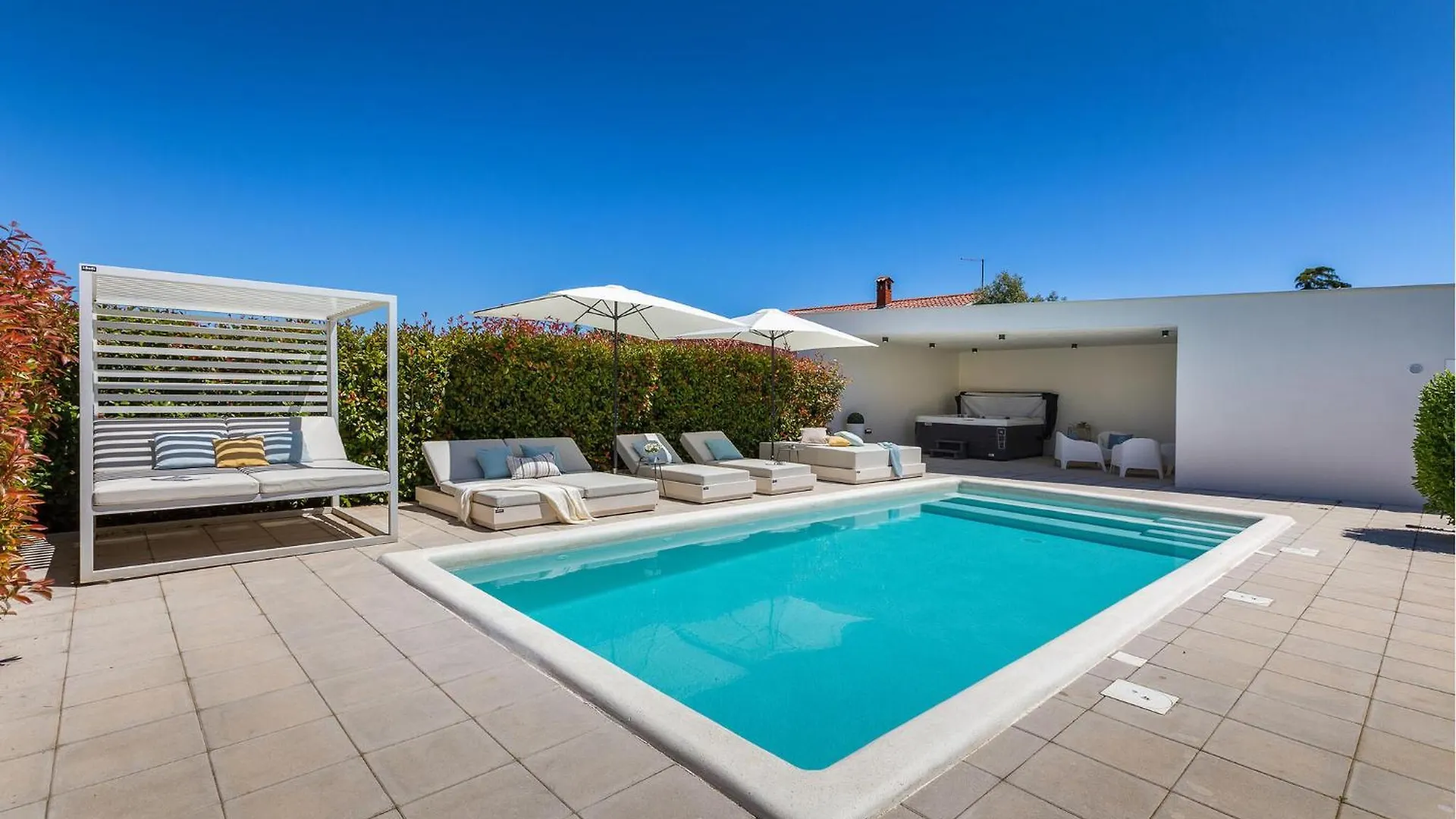 Lovely Home In Pula With Wifi