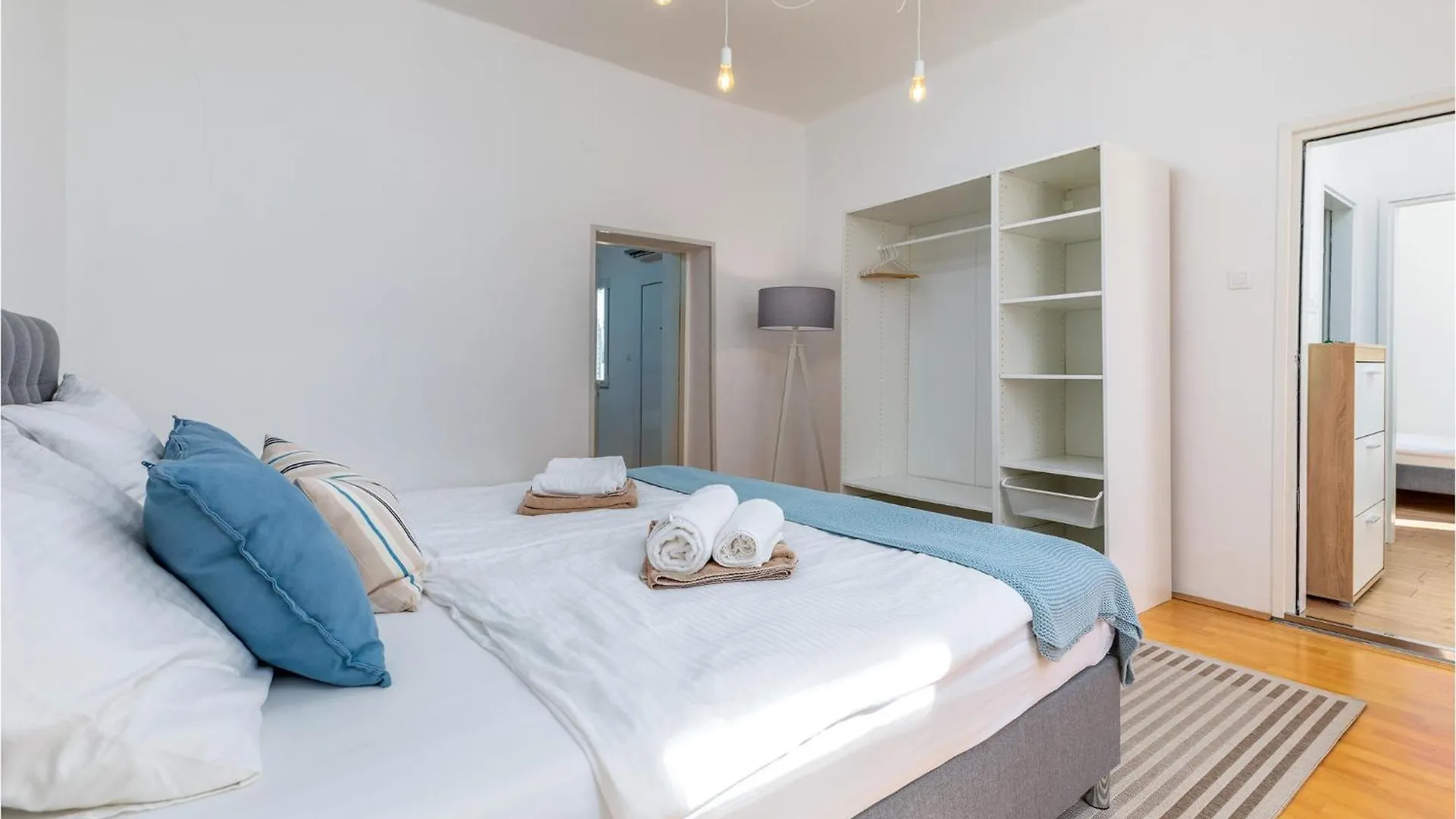Lovely Home In Pula With Wifi 0*,